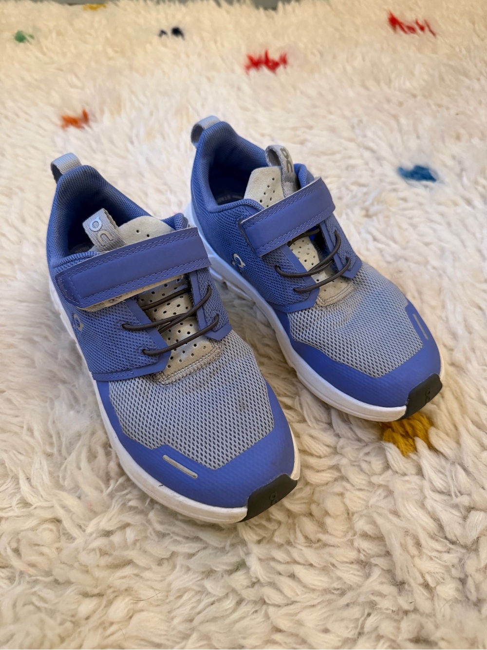 Kids On Cloud Sneakers with Hook-and-Loop Strap